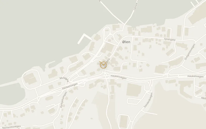 Kart over Ølen sentrum med Urmaker Arnestad i Sjoargata 14. Åpner Google Maps.
